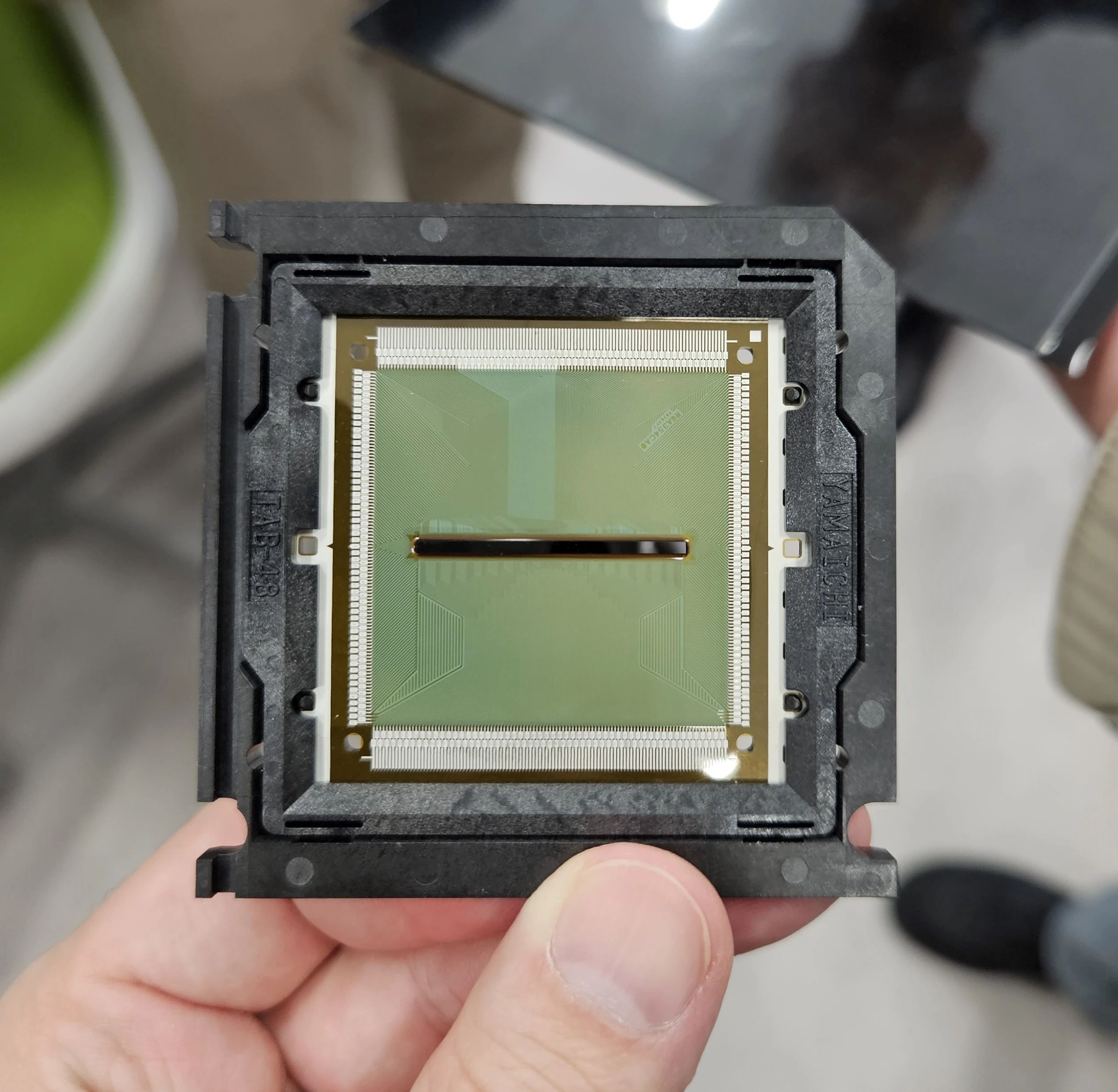 英唐智控:車載DDIC批量交付,開(kāi)啟收獲第一步